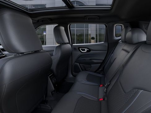 New 2026 Jeep Compass Latitude w/ Quick Order Package 29K AWD/4WD image 24