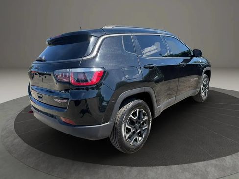 Used 2020 Jeep Compass Trailhawk AWD/4WD image 5