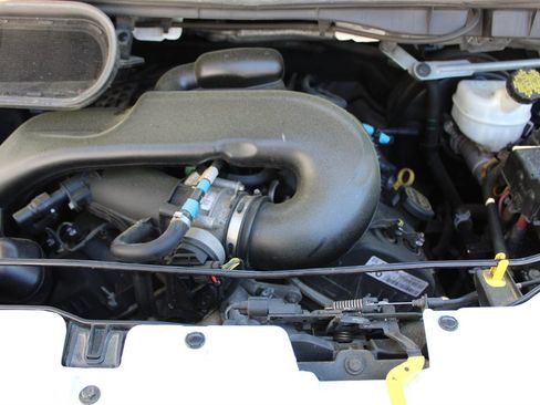 Used 2018 Ford Transit 250 148 Low Roof RWD image 9