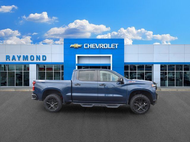 Used 2021 Chevrolet Silverado 1500 LT Trail Boss w/ Convenience Package II AWD/4WD image 2