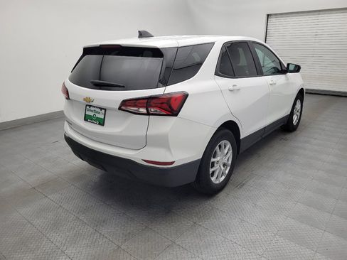 Used 2024 Chevrolet Equinox LS w/ LS Convenience Package FWD image 9