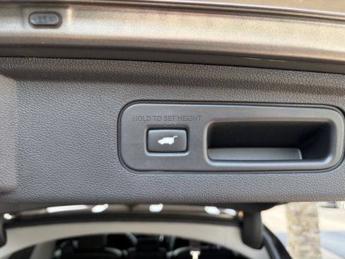Used 2018 Honda Odyssey Elite image 31