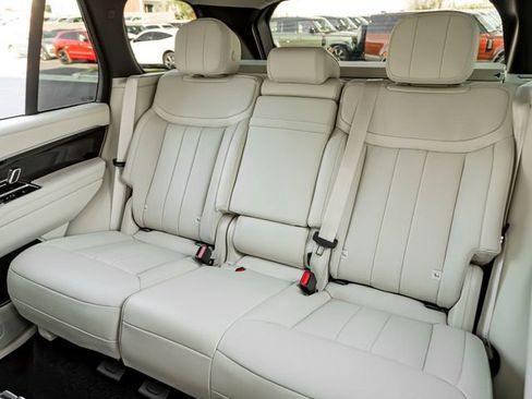 New 2026 Land Rover Range Rover SE AWD/4WD image 24