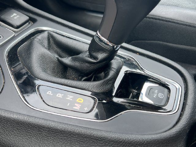 Used 2019 Jeep Cherokee Limited AWD/4WD image 25