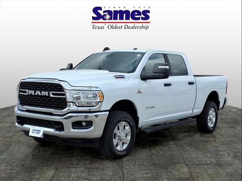 Used 2023 RAM 2500 Big Horn w/ Level 1 Equipment Group image 3