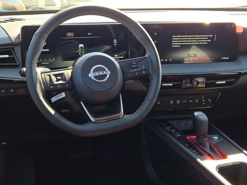 New 2026 Nissan Kicks SR w/ SR Premium Package AWD/4WD image 18