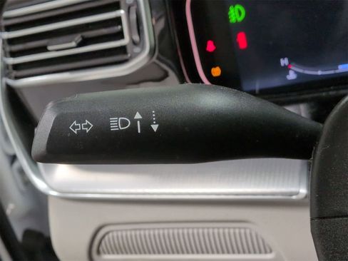 Used 2023 Jeep Grand Wagoneer 4WD image 28