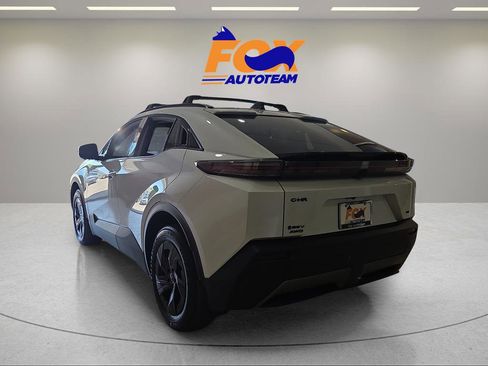 New 2026 Toyota C-HR AWD/4WD image 3