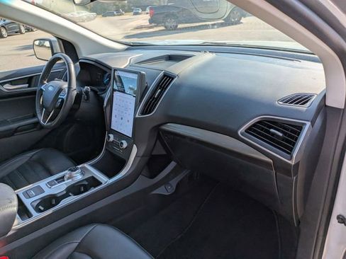 Used 2024 Ford Edge SEL image 32