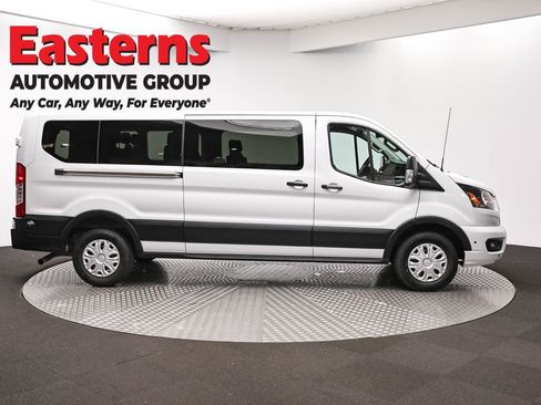 Used 2024 Ford Transit 350 XLT RWD image 4