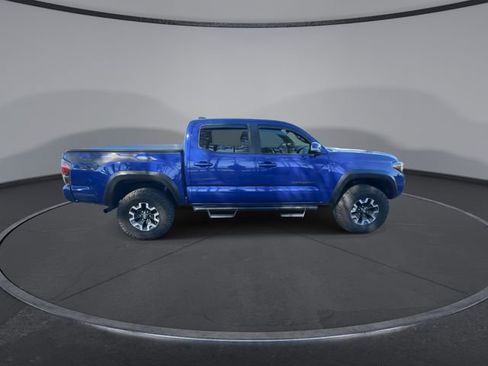 Used 2023 Toyota Tacoma TRD Off-Road image 18