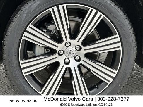 Certified 2024 Volvo XC90 B6 Ultimate w/ Protection Package Premier AWD/4WD image 10
