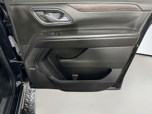 Used 2023 Chevrolet Suburban Z71 AWD/4WD image 28
