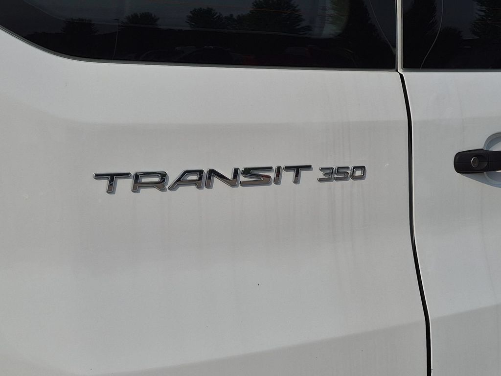 Used 2023 Ford Transit 350 XLT RWD image 10
