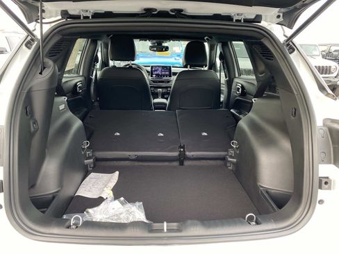 New 2026 Jeep Compass Limited image 5