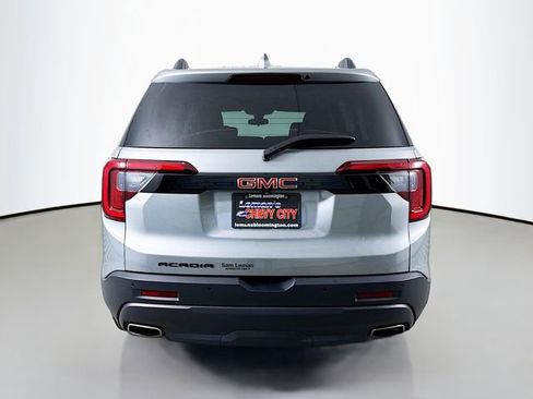 Used 2023 GMC Acadia SLE w/ Driver Convenience Package image 9