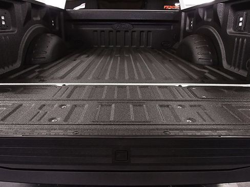 New 2026 Ford F250 Lariat w/ Black Appearance Package AWD/4WD image 13