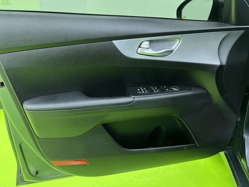 Used 2023 Kia Forte LXS FWD image 15