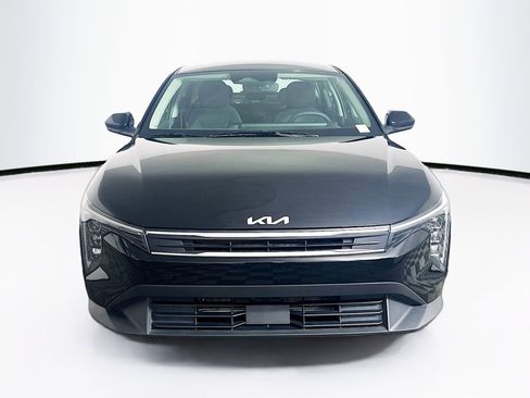Used 2025 Kia K4 LXS image 2