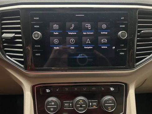 Used 2023 Volkswagen Atlas SE w/ Black Wheel Package AWD/4WD image 23