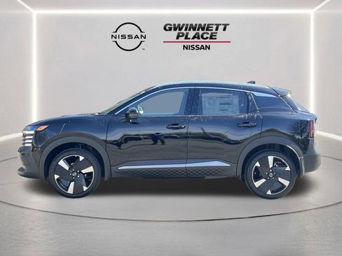 New 2026 Nissan Kicks SR FWD image 23