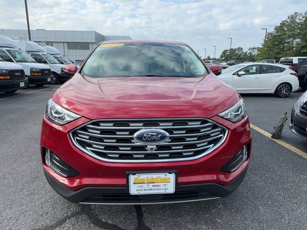 Used 2023 Ford Edge Titanium w/ Equipment Group 301A AWD/4WD image 9