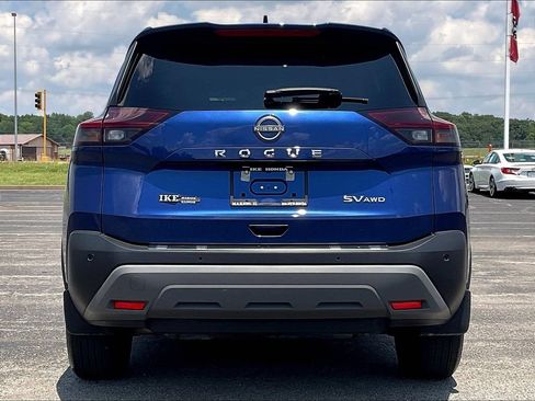 Used 2023 Nissan Rogue SV AWD/4WD image 3