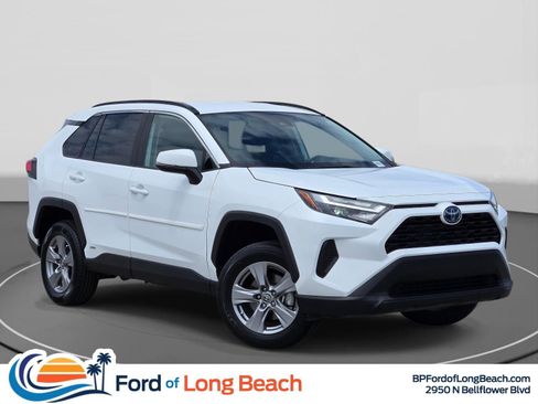 Used 2024 Toyota RAV4 LE AWD/4WD image 1