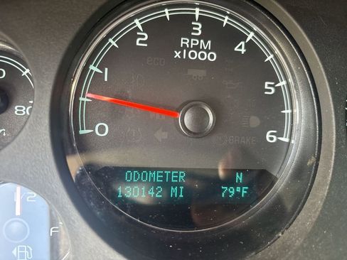 Used 2011 Chevrolet Tahoe LT w/ Luxury Package image 12