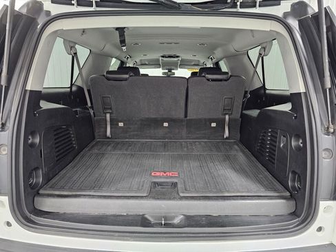Used 2018 GMC Yukon XL SLE AWD/4WD image 16