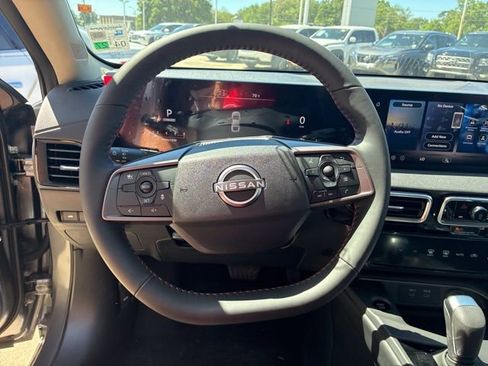 New 2026 Nissan Sentra SR w/ Floor Mat Package FWD image 10