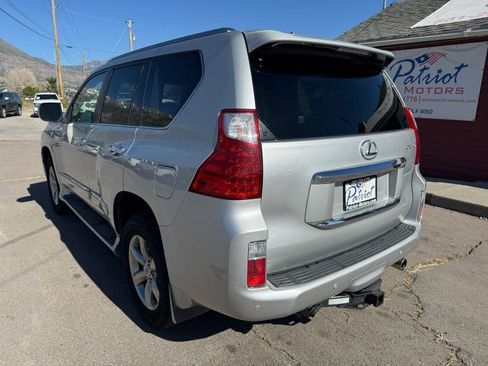 Used 2013 Lexus GX 460 Premium AWD/4WD image 3