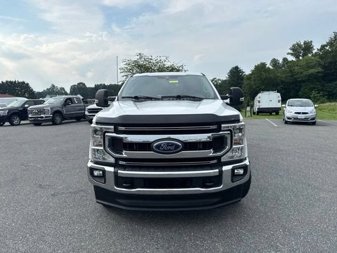 Used 2022 Ford F250 XLT w/ XLT Value Package AWD/4WD image 2