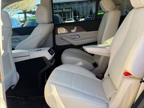Used 2026 Mercedes-Benz GLS 450 4MATIC image 20