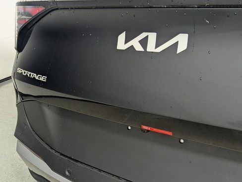 New 2026 Kia Sportage LX FWD image 8