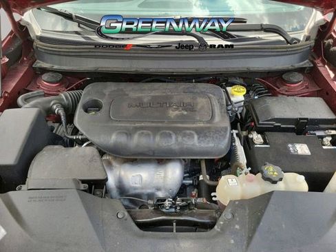 Used 2021 Jeep Cherokee Latitude Plus FWD image 23