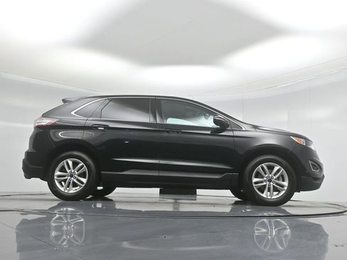 Used 2016 Ford Edge SEL image 44