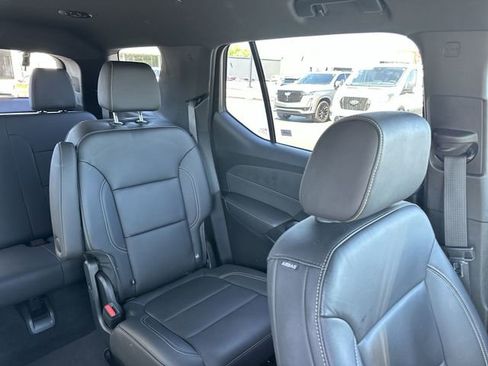 Used 2023 Chevrolet Traverse LT AWD/4WD image 14