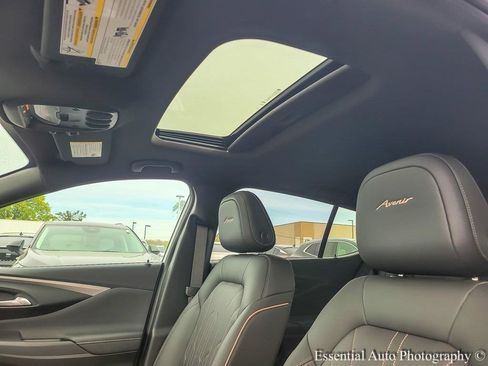 New 2025 Buick Envista Avenir image 10