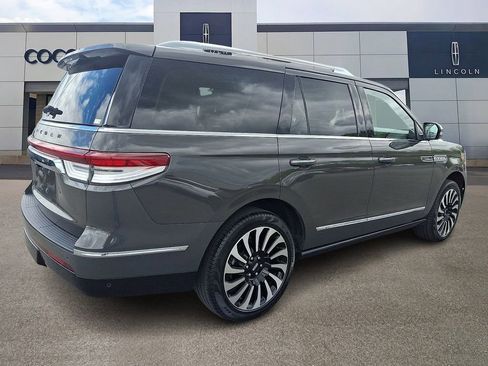 Certified 2024 Lincoln Navigator Black Label AWD/4WD image 4