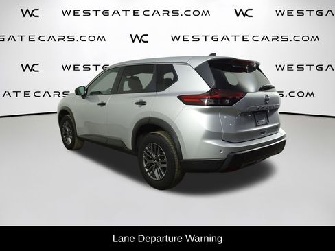 Used 2024 Nissan Rogue S image 5