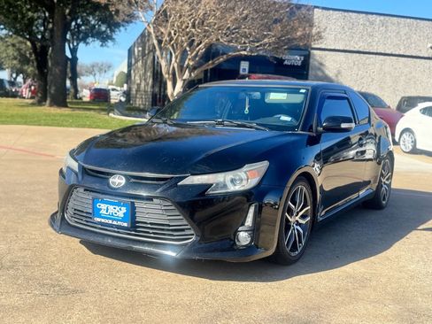 Used 2016 Scion tC image 3