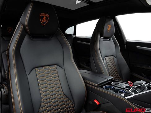 Used 2023 Lamborghini Urus S AWD/4WD image 35