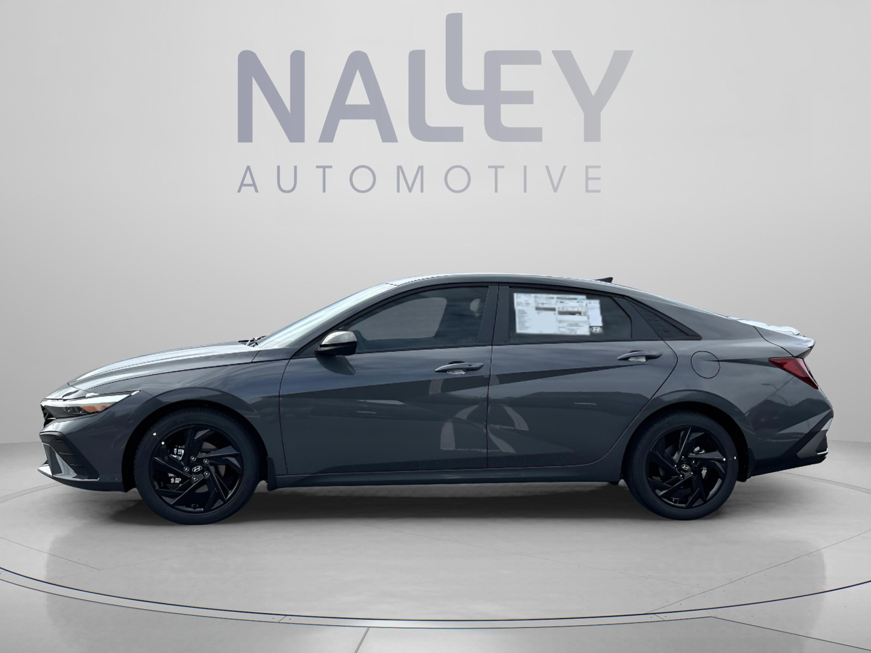 Used 2026 Hyundai Elantra Sport FWD image 29