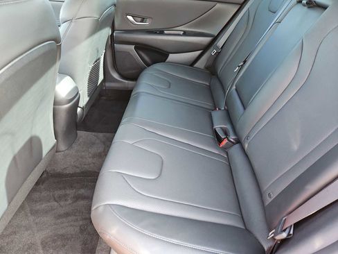 Certified 2023 Hyundai Elantra Limited image 19