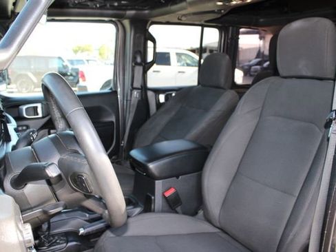 Used 2023 Jeep Wrangler Unlimited Sport AWD/4WD image 28
