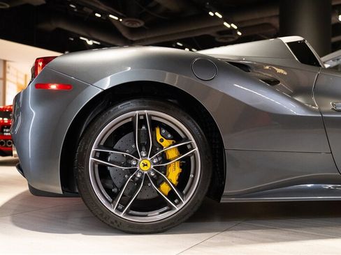 Used 2018 Ferrari 488 Spider RWD image 12