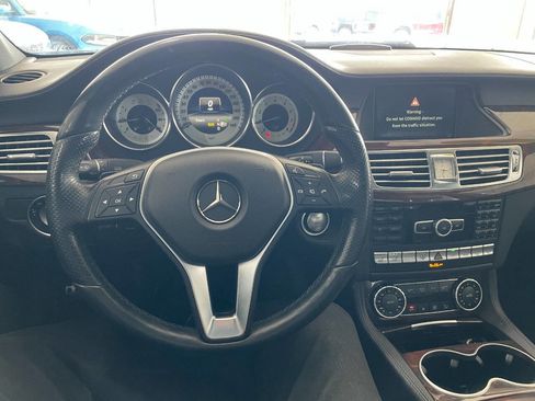Used 2014 Mercedes-Benz CLS 550 4MATIC image 31