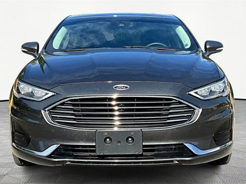Used 2019 Ford Fusion SEL image 3
