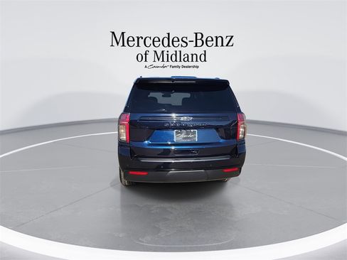 Used 2024 Chevrolet Suburban Z71 w/ Luxury Package image 7